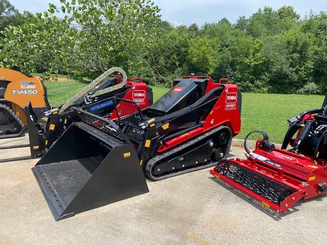 Toro Dingo TXL 2000, the newest addition to the innovative landscaping series of compact utility loaders.
